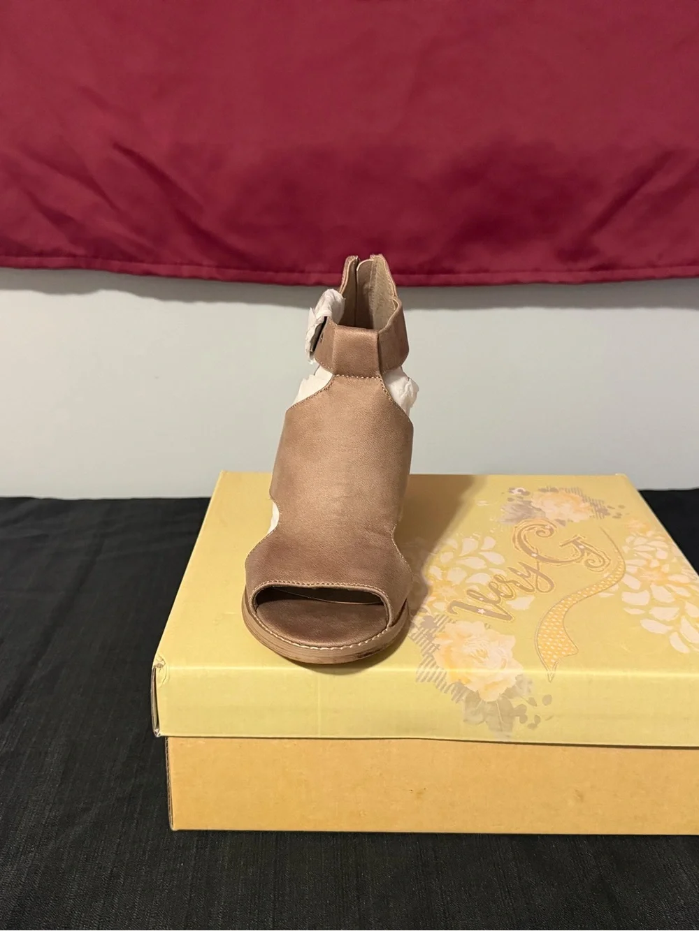 Women's Taupe Wedge Sandals